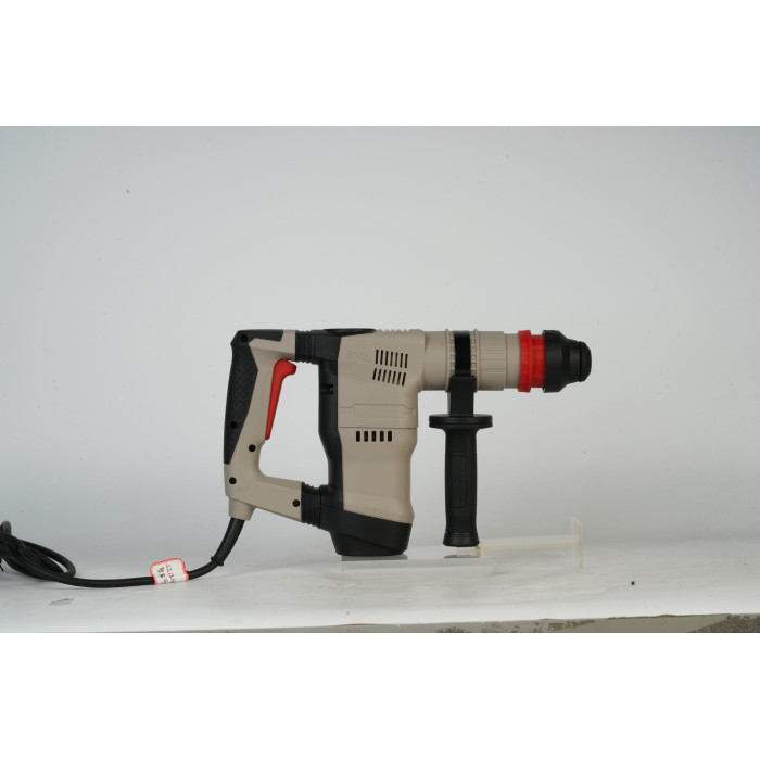 Marteau piqueur 5 J 950 W en coffret